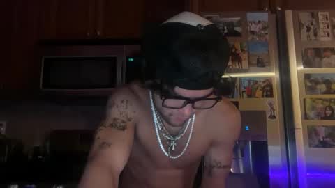 Snapshot of ryderwaves chatting on 5, 6, 2026 Ryder Waves online show from 5, 6, 2026