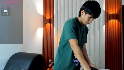 Ryo Kush online show from 6, 11, 2025