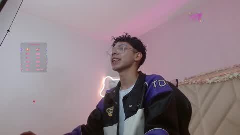 ryu_tay online show from 7, 4, 2026