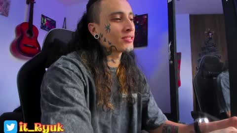 leopmonk help me reach 100 thumbs up online show from 31, 12, 2024