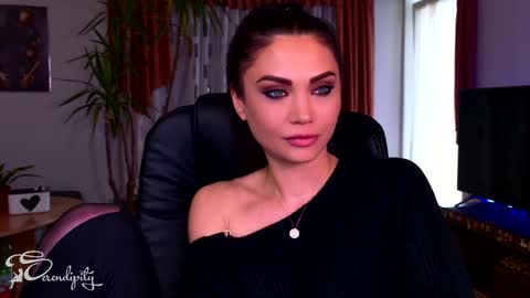 Snapshot of s3r3ndipity chatting on 19, 12, 2024 Y      online show from 19, 12, 2024