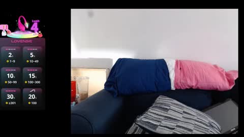 Snapshot of s496925 chatting on 29, 10, 2025 s496925 online show from 29, 10, 2025