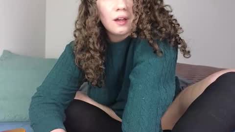 Snapshot of s_leanne_ chatting on 6, 2, 2026 Leanne online show from 6, 2, 2026