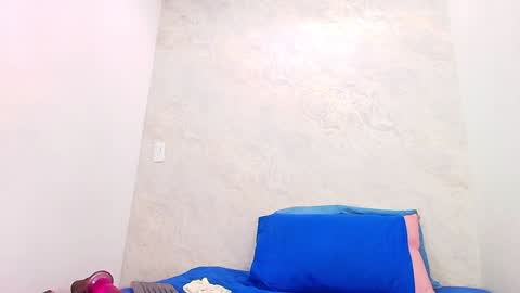 s_sofia_ online show from 30, 1, 2025