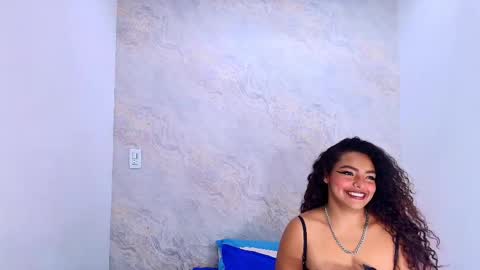 s_sofia_ online show from 24, 2, 2025