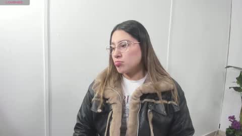 saaya_tay online show from 1, 10, 2025