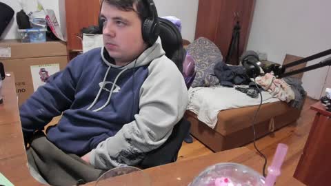 1141323  my Lord Mister Max   moms treasure online show from 23, 12, 2024