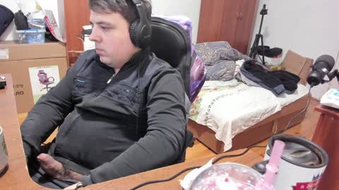 1141323  my Lord Mister Max   moms treasure online show from 31, 12, 2024