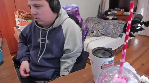 1141323  my Lord Mister Max   moms treasure online show from 18, 1, 2025