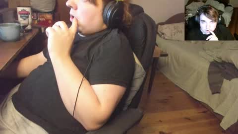 1141323  my Lord Mister Max   moms treasure online show from 15, 12, 2025