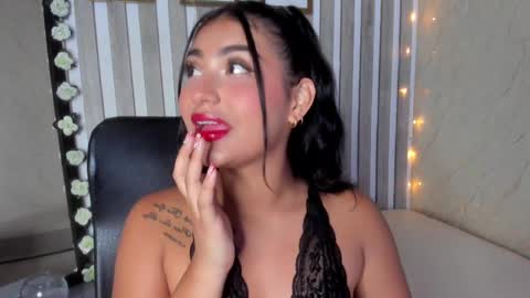 mariana  online show from 21, 2, 2025