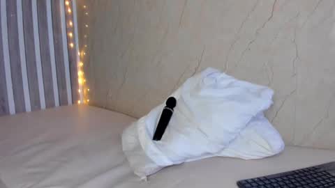 mariana  online show from 25, 2, 2025