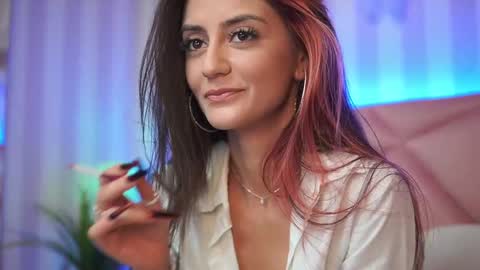  Sabrina  online show from 3, 3, 2025