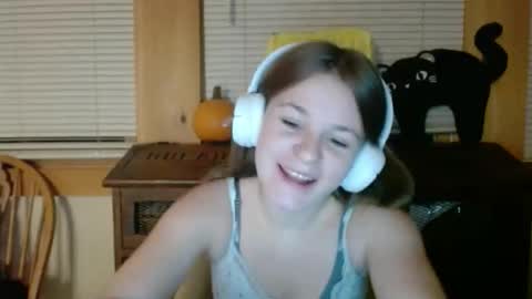 Sabrina online show from 10, 11, 2025