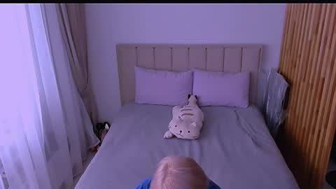 Sabrina MacMarren online show from 3, 4, 2026