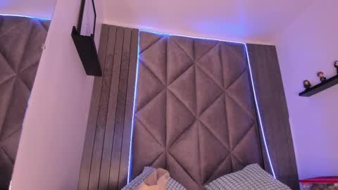 S A B R I N A  online show from 18, 9, 2025