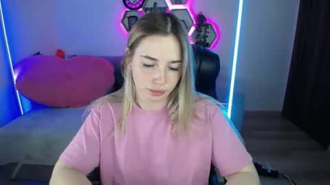 Sabrina Violet online show from 30, 9, 2025