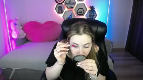 Sabrina Violet online show from 23, 6, 2026