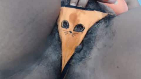 Snapshot of sacha_macgregor chatting on 23, 12, 2025 Sacha Macgregor online show from 23, 12, 2025