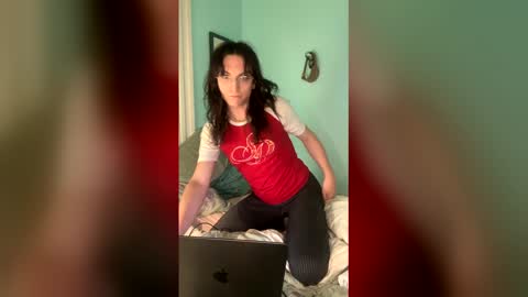 Snapshot of sadie_stars chatting on 17, 12, 2025 Sadie online show from 17, 12, 2025