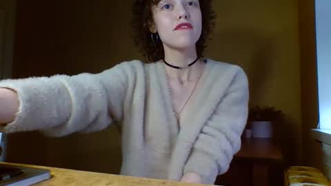 Snapshot of sadnimf chatting on 5, 11, 2025 Rose online show from 5, 11, 2025