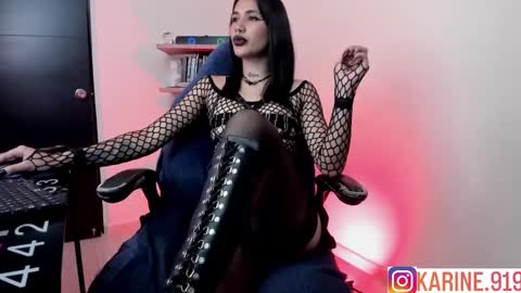 Aly independent model online show from 19, 2, 2025