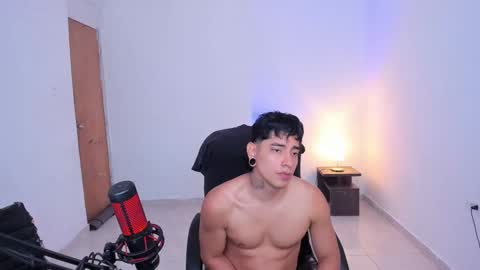 saenz_hotx online show from 10, 10, 2025