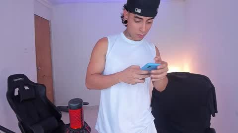 saenz_hotx online show from 8, 11, 2025