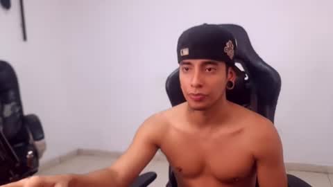 saenz_hotx online show from 7, 8, 2026