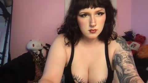 Sage Sinclaire online show from 22, 7, 2026