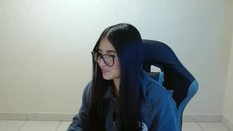 Snapshot of sahaliefox_ chatting on 6, 6, 2026 Sahaliefox online show from 6, 6, 2026