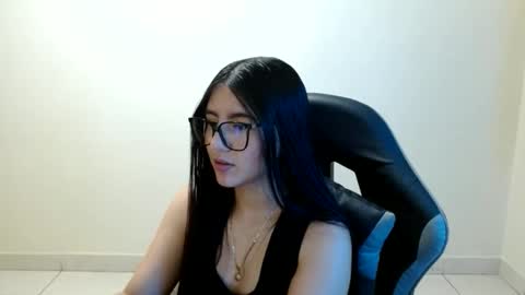 Snapshot of sahaliefox_ chatting on 7, 6, 2026 Sahaliefox online show from 7, 6, 2026