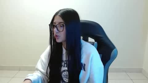 Snapshot of sahaliefox_ chatting on 10, 6, 2026 Sahaliefox online show from 10, 6, 2026