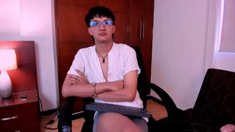 Snapshot of sahircharm chatting on 17, 6, 2026 sahircharm online show from 17, 6, 2026