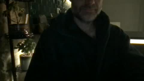 Snapshot of saint009 chatting on 14, 10, 2025 saint009 online show from 14, 10, 2025