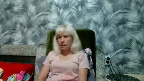 Snapshot of sakura_blonde chatting on 9, 10, 2025 sakura_blonde online show from 9, 10, 2025