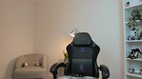 Sakura Harper online show from 8, 2, 2025