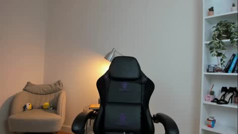 Sakura Harper online show from 3, 3, 2025