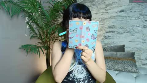 Sakura Moss online show from 10, 9, 2025