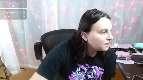 salacious_bunny online show from 27, 11, 2025