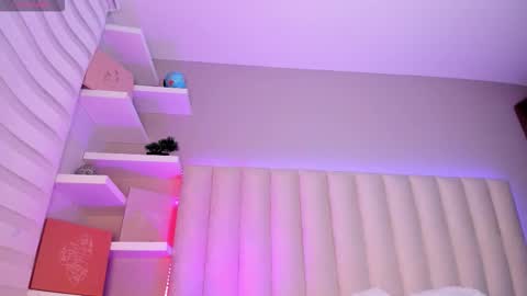  Sally White  online show from 13, 11, 2025