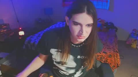 SallyLongzzz online show from 7, 1, 2025