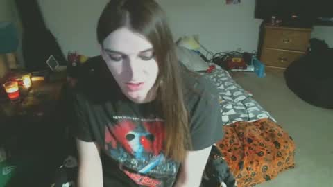 SallyLongzzz online show from 10, 2, 2025