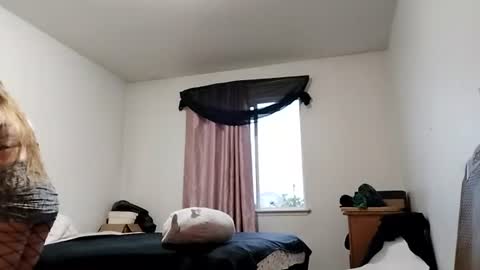 sallyspank online show from 14, 7, 2026