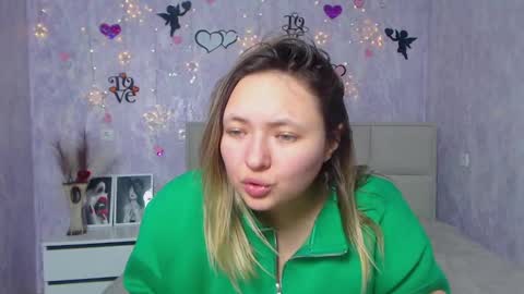 Snapshot of sallyverda chatting on 24, 2, 2025 Sally online show from 24, 2, 2025