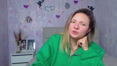 Snapshot of sallyverda chatting on 25, 2, 2025 Sally online show from 25, 2, 2025