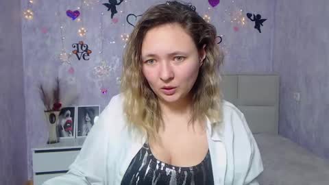 Snapshot of sallyverda chatting on 27, 2, 2025 Sally online show from 27, 2, 2025