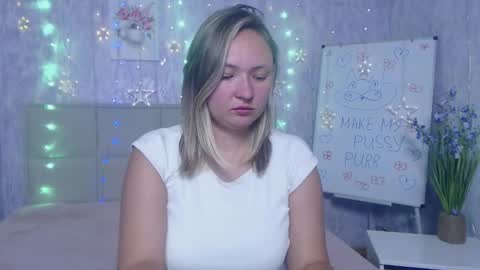 Snapshot of sallyverda chatting on 3, 10, 2025 Sally online show from 3, 10, 2025