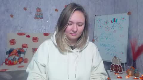 Snapshot of sallyverda chatting on 21, 11, 2025 Sally online show from 21, 11, 2025