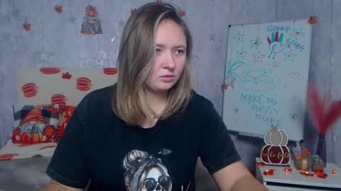 Snapshot of sallyverda chatting on 28, 11, 2025 Sally online show from 28, 11, 2025